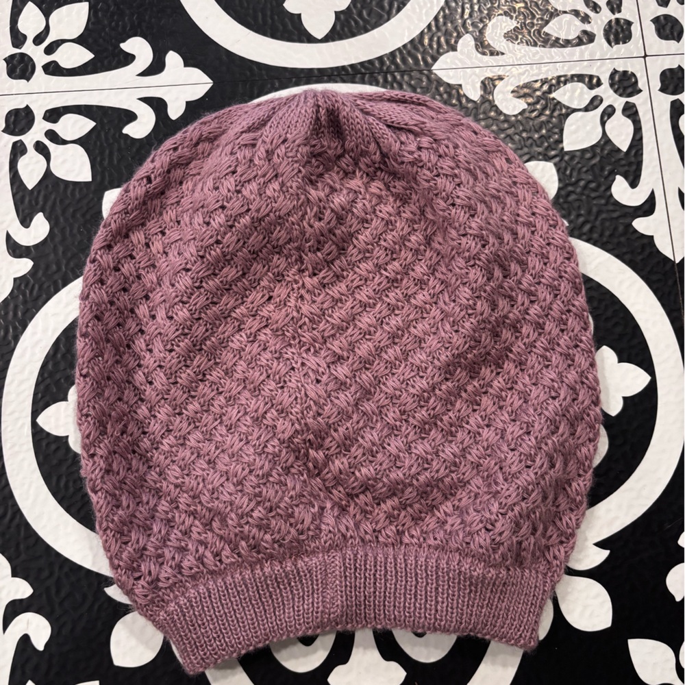 Elegant Mauve Knit Beanie